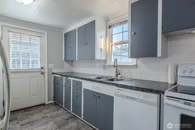 246 N Delaware Avenue, Wenatchee, WA 98801 - Photo 8