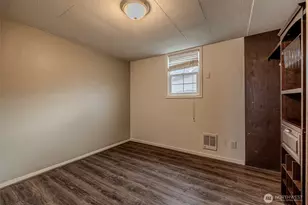 246 N Delaware Ave, Wenatchee, WA 98801 - Photo 18