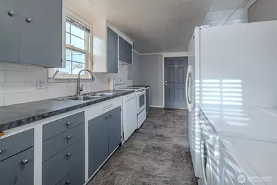 246 N Delaware Avenue, Wenatchee, WA 98801 - Photo 10