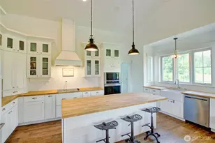19011 Wildrose Ln, Burlington, WA 98233 - Photo 8