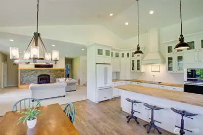 19011 Wildrose Lane, Burlington, WA 98233 - Photo 14
