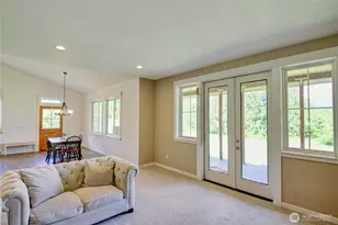 19011 Wildrose Ln, Burlington, WA 98233 - Photo 6