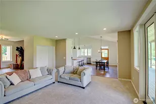 19011 Wildrose Ln, Burlington, WA 98233 - Photo 4