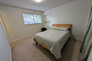 936 N 101st St, Seattle, WA 98133 - Photo 12