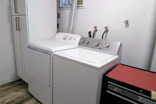 936 N 101st St, Seattle, WA 98133 - Photo 20