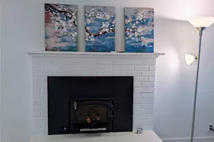936 N 101st St, Seattle, WA 98133 - Photo 8