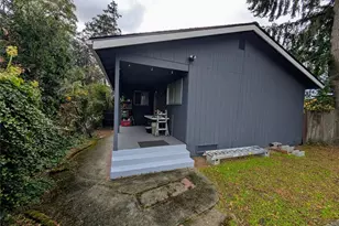 936 N 101st St, Seattle, WA 98133 - Photo 6