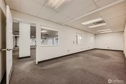 4220 Aurora Avenue N, Seattle, WA 98103 - Photo 4