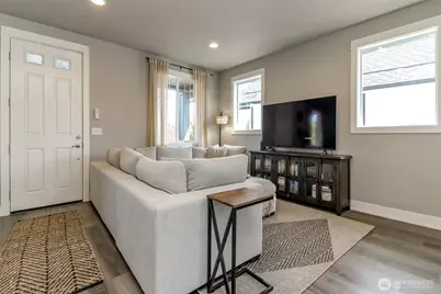 19014 132nd Street E, Bonney Lake, WA 98391 - Photo 2
