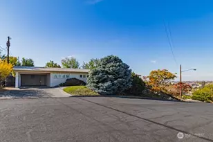 803 E Lark Ave, Moses Lake, WA 98837 - Photo 4