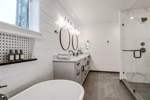 11014 Dayton Ave N, Seattle, WA 98133 - Photo 22