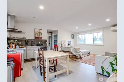 11014 Dayton Avenue N, Seattle, WA 98133 - Photo 28