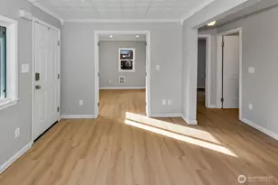 419 S 58th St, Tacoma, WA 98408 - Photo 6