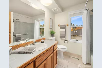 637 Elm Place, Edmonds, WA 98020 - Photo 24