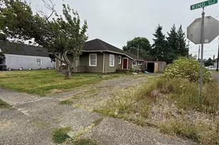 521 W King St, Aberdeen, WA 98520 - Photo 2