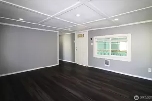 401 37th Street SE, Auburn, WA 98002 - Photo 6