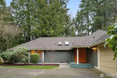 4230 212th Avenue NE, Sammamish, WA 98074 - Photo 2