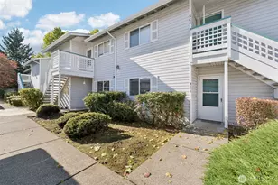 1101 37th St SE, Auburn, WA 98002 - Photo 2