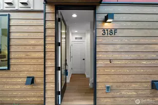 318 F Bellevue Ave E, Seattle, WA 98102 - Photo 2