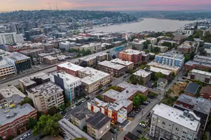 318 B Bellevue Ave E, Seattle, WA 98102 - Photo 32