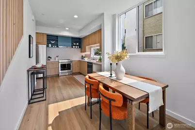 318 B Bellevue Avenue E, Seattle, WA 98102 - Photo 10