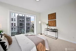 318 B Bellevue Ave E, Seattle, WA 98102 - Photo 16