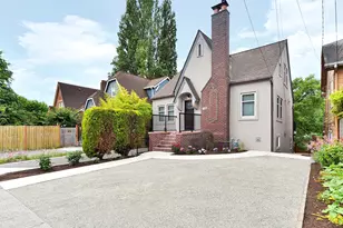 3437 15th Ave S, Seattle, WA 98144 - Photo 2