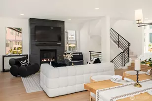 13368 SE 68th Pl, Newcastle, WA 98059 - Photo 4