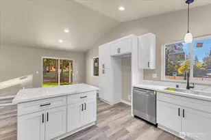 61 E Panorama Dr, Shelton, WA 98584 - Photo 6