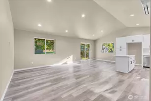 61 E Panorama Dr, Shelton, WA 98584 - Photo 10