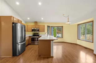 21103 16th St E, Lake Tapps, WA 98391 - Photo 4