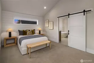 2512 NE 68th St, Seattle, WA 98115 - Photo 14