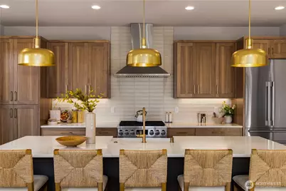 2512 NE 68th Street, Seattle, WA 98115 - Photo 8