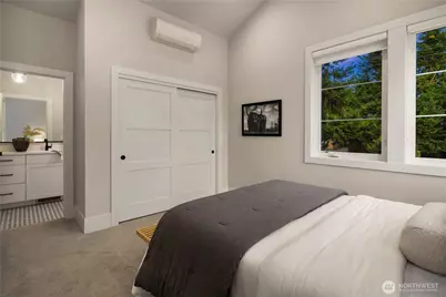 2512 NE 68th Street, Seattle, WA 98115 - Photo 18