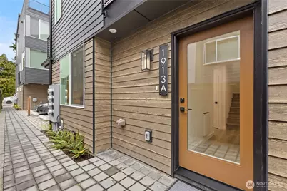 1913 A N 120th Street, Seattle, WA 98133 - Photo 2
