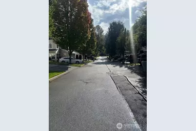 22715 43rd Avenue S, Kent, WA 98032 - Photo 2