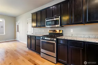 304 Tremont Avenue, Bellingham, WA 98226 - Photo 8