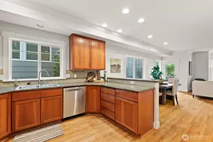 121 21st Ave E, Seattle, WA 98112 - Photo 18