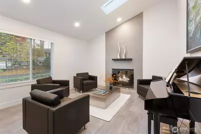 14711 70th Court NE, Kenmore, WA 98028 - Photo 8