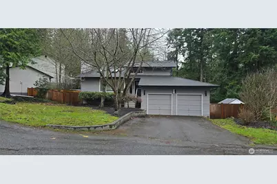 14711 70th Court NE, Kenmore, WA 98028 - Photo 2