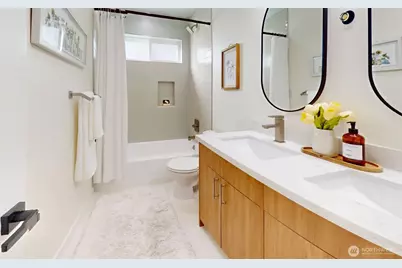 161 Valley Street, Seattle, WA 98109 - Photo 8