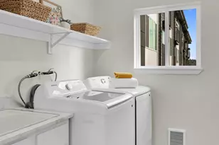 161 Valley St, Seattle, WA 98109 - Photo 14