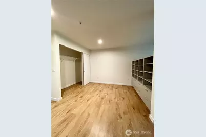 2249 NE 46th Street, Seattle, WA 98105 - Photo 8