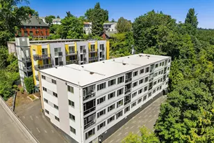 2249 NE 46th St, Seattle, WA 98105 - Photo 6