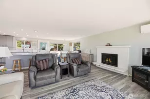 1975 Island View Rd, Oak Harbor, WA 98277 - Photo 10