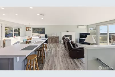 1975 Island View Road, Oak Harbor, WA 98277 - Photo 12