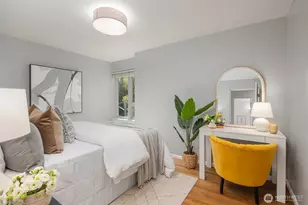 530 W Olympic Pl, Seattle, WA 98119 - Photo 10