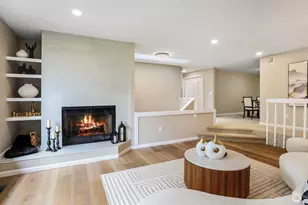 17606 NE 27th St, Redmond, WA 98052 - Photo 4