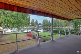 31430 W Lake Morton Dr SE, Kent, WA 98042 - Photo 2