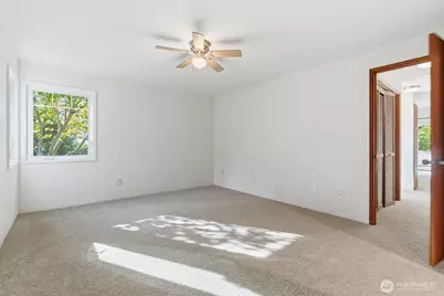 9110 NE Shore Drive, Indianola, WA 98342 - Photo 12